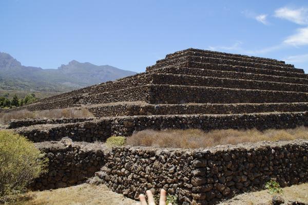 Auf den Spuren der Kultur Teneriffas: Ein Ausflug von Puerto de la Cruz nach Güímar und Candelaria